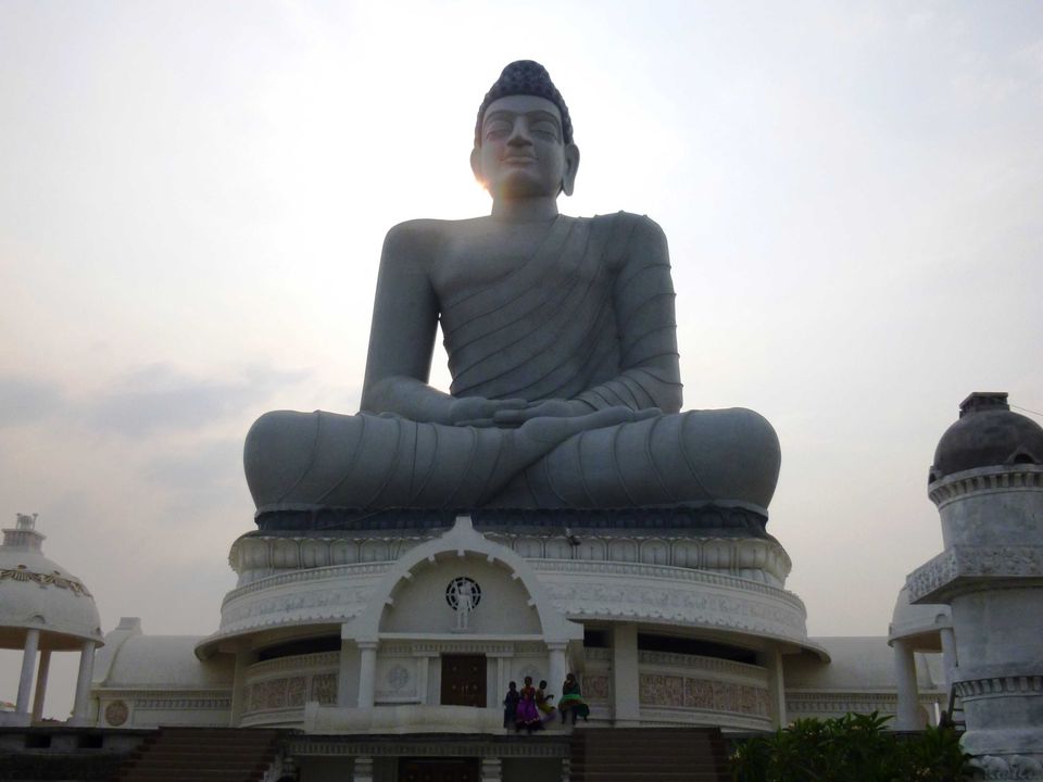 Dhyana Buddha Statue, Guntur (Indien)