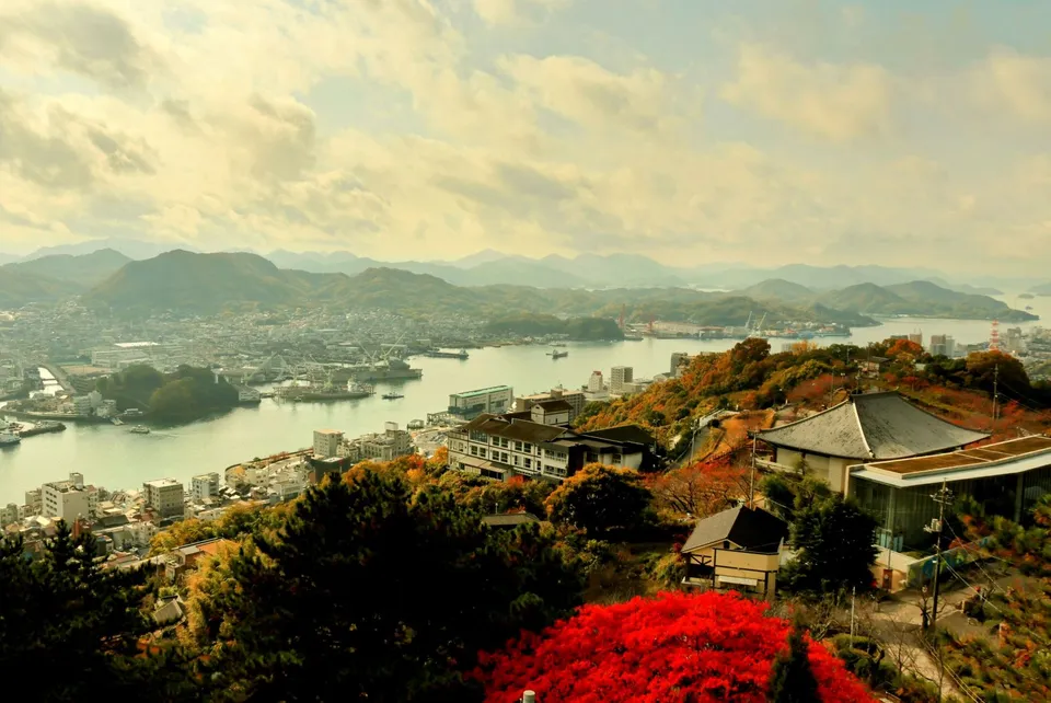 Aussicht auf Onomichi und den Setoinlandseen