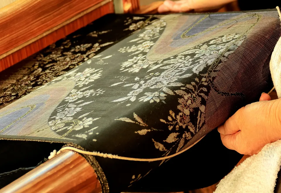 Stoffweberei auf Amami-Oshima