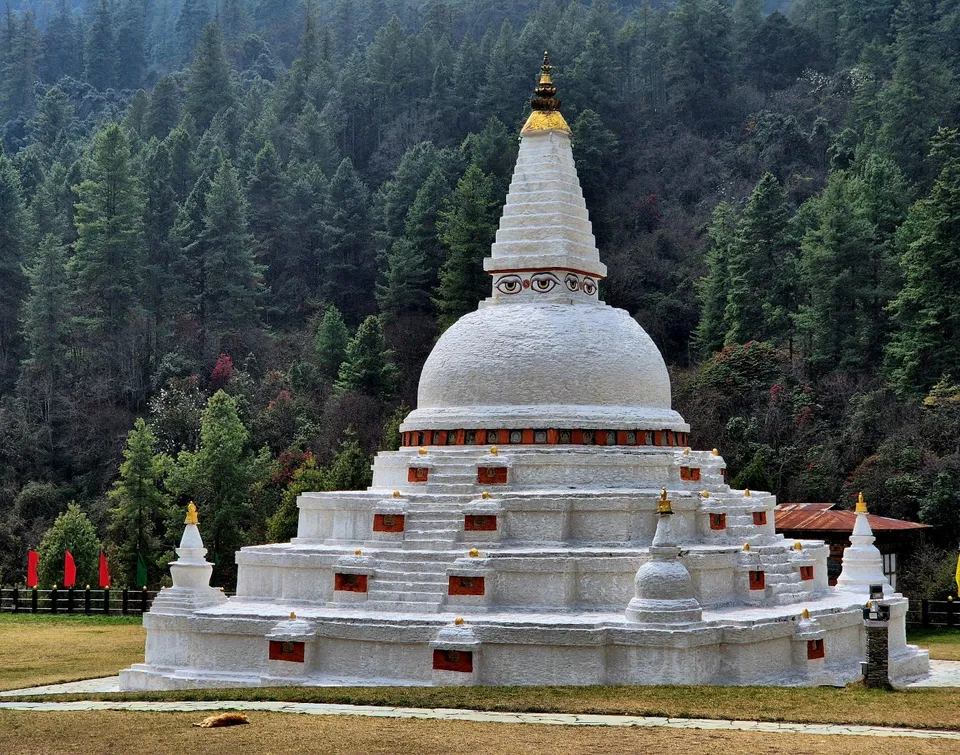 Stupa auf dem Weg nach Bhumtang