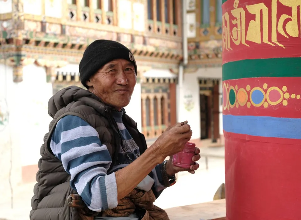 Gebetsmühlenmaler in Punakha