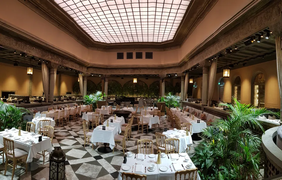 Edler Frühstückssaal im Britannia Hotel