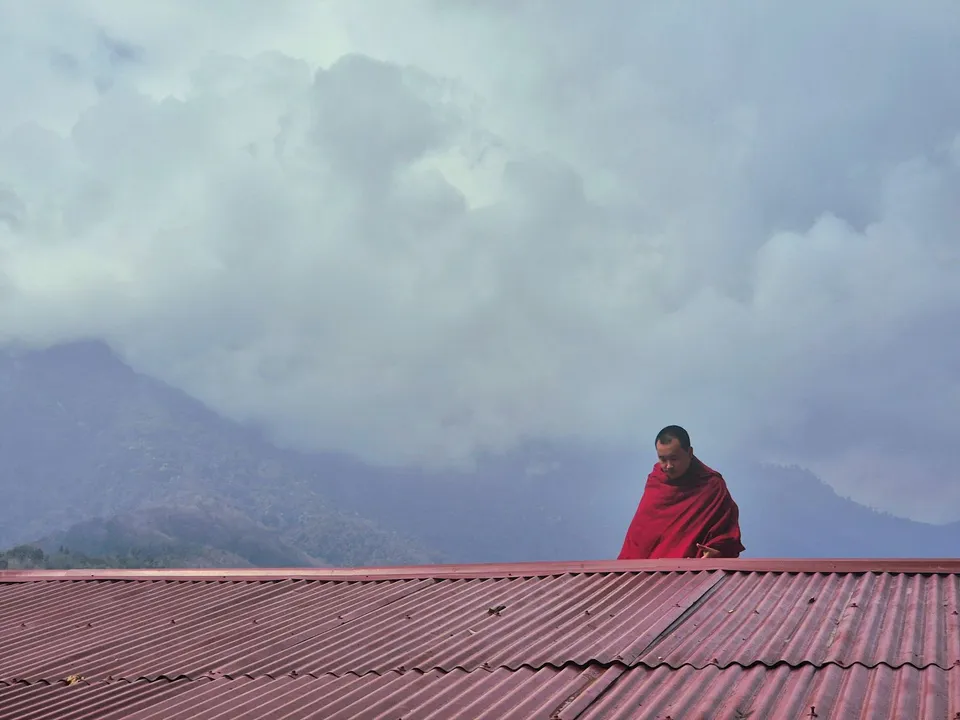 Mönch im Trongsa Dzong