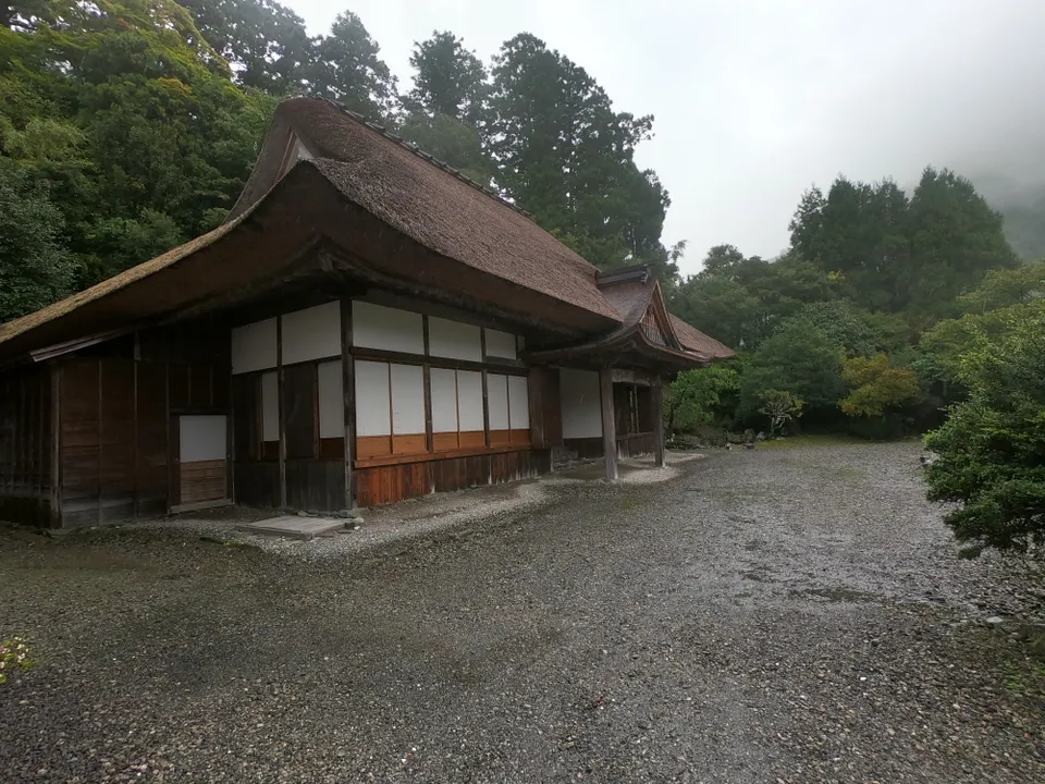 Restaurierte Samuraivilla des Heike-Clans, Iya