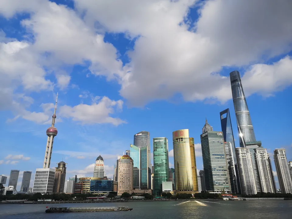 Shanghai, Skyline am Tag