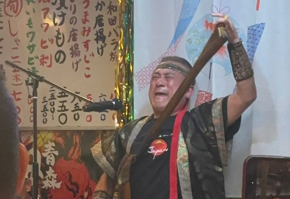 Unterhaltungsprogramm in einem traditionellen Ryokan