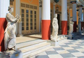 Der Achilleion-Palast auf Korfu bei Gastouri
