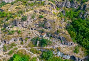 Die verlassene Höhlenstadt Alt-Khndzoresk