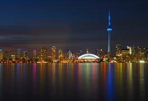 Abendliche Skyline von Toronto
