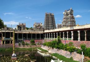 grosses Bild NEU_Meenakshi-Tempel in Madurai