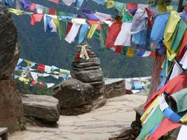 Gebetsfahnen in Bhutan