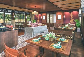 De Lagree Dining Hall, Heritage Line Anouvong