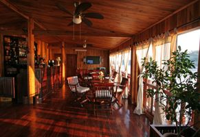 Lounge, Mekong Sun