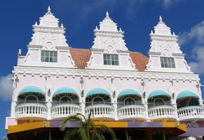 Pittoreske Hausfassaden in Oranjestad, der Hauptstadt von Aruba