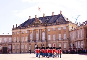 Der Brockdorff's Palace der Amalienborg in Kopenhagen