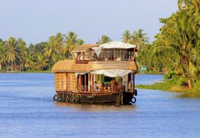 Hausboot in den Backwaters
