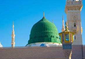 Der berühmte grüne Dom der Prophetenmoschee in Medina © AdobeStock imran