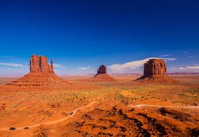 Monument Valley AdobeStock © miami2you