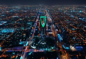 Riad bei Nacht  © Visit Saudi