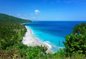 Strandansicht auf der Insel Lombok
