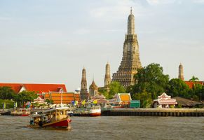 Blick auf den Wat Arun in Bangkok