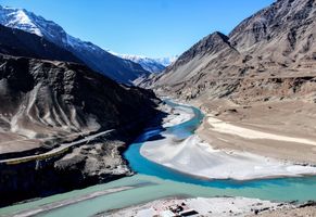 Indus-Fluss, Zusammenfluss