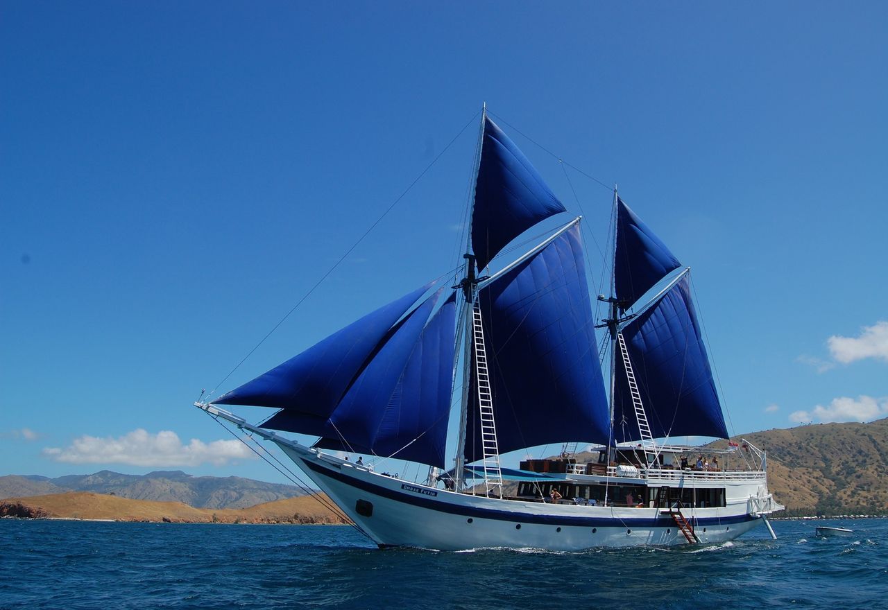 segelboot indonesien 4 buchstaben