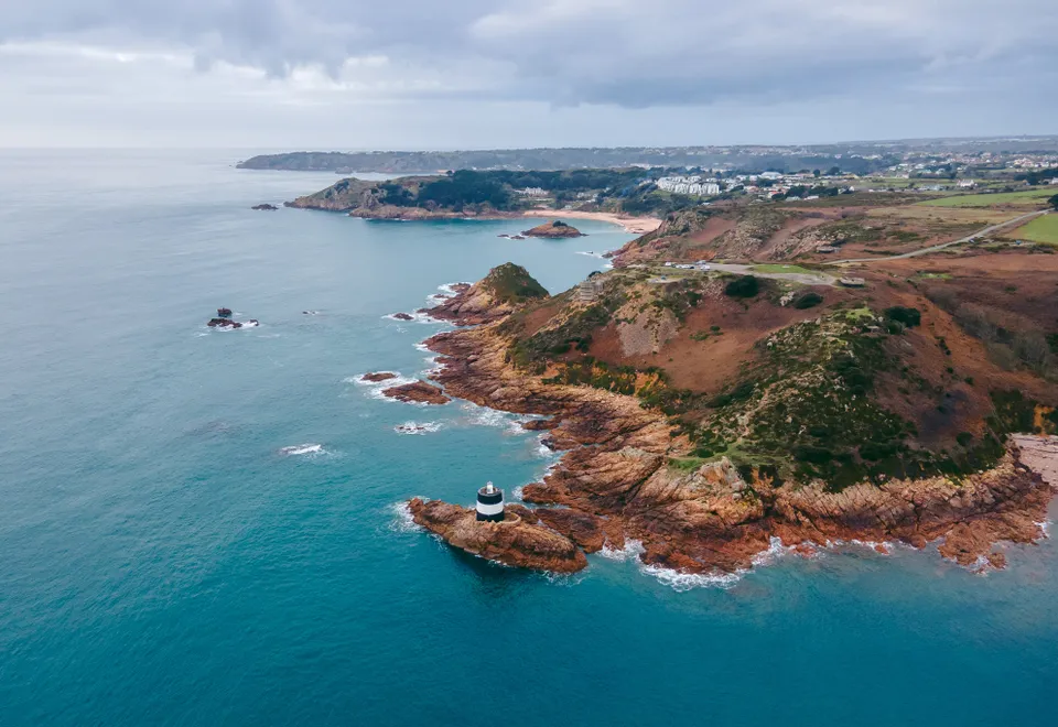 Blick auf Noirmont Point – Jerseys eindrucksvolle Küstenlandschaft im Ärmelkanal