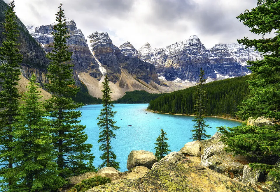 Moraine Lake im Banff-Nationalpark, Alberta