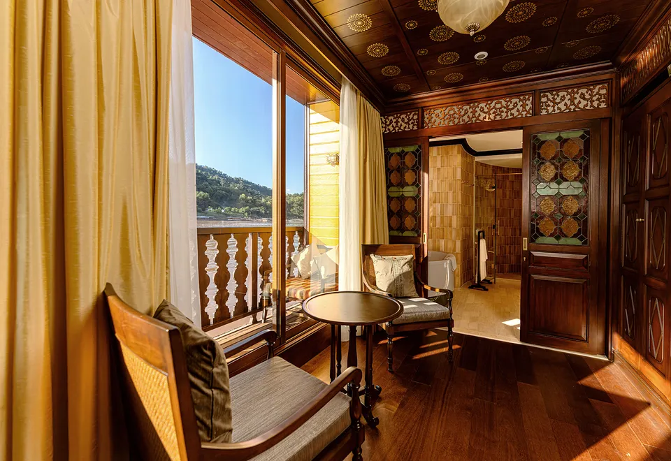 Heritage Line ‘Anouvong’, Signature Suite
