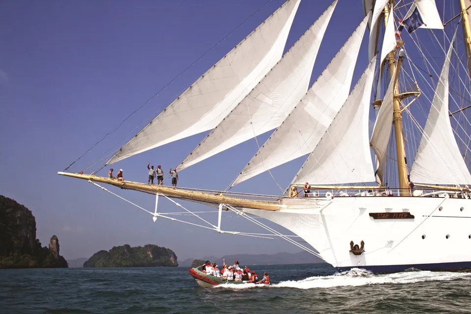 SY Star Flyer mit Tenderboot
