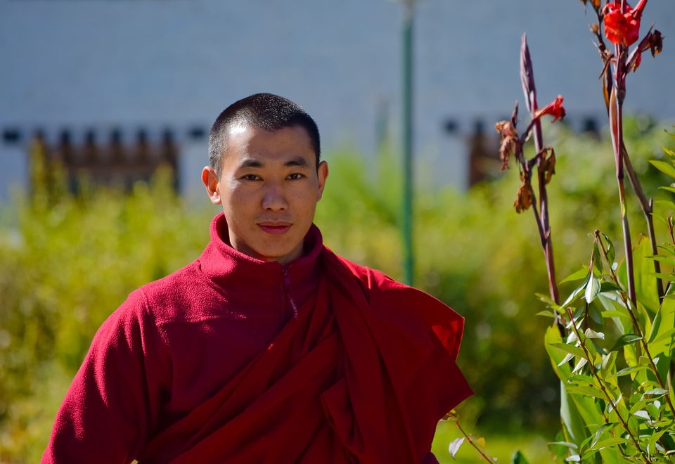 Junger Mönch in Bhutan