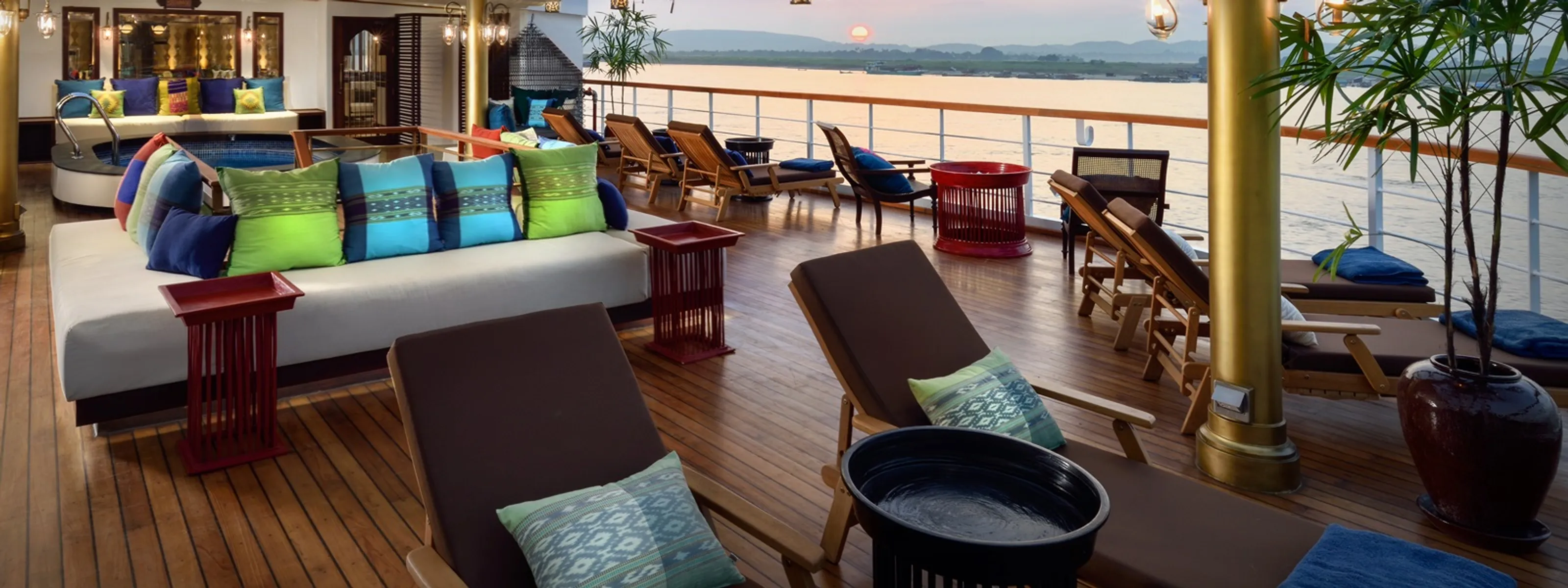 An Bord der Sanctuary Ananda von Mandalay nach Bagan