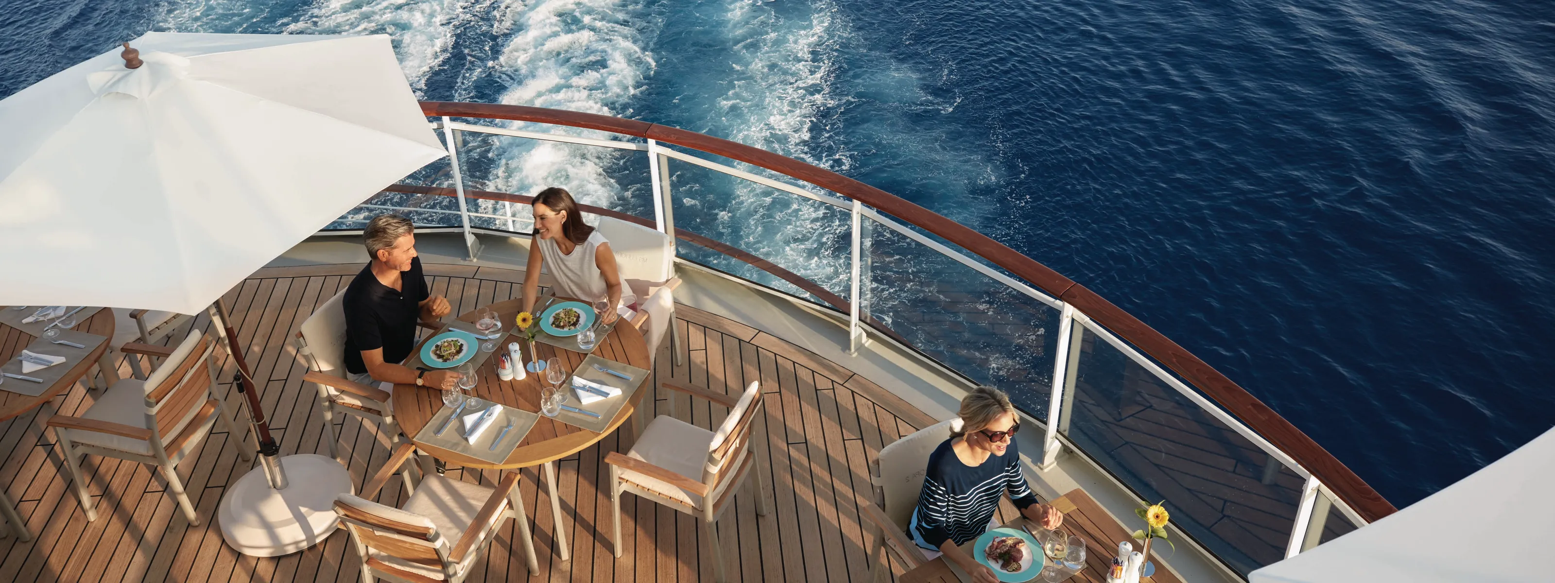 Yachtclub auf der MS EUROPA 2 - Header