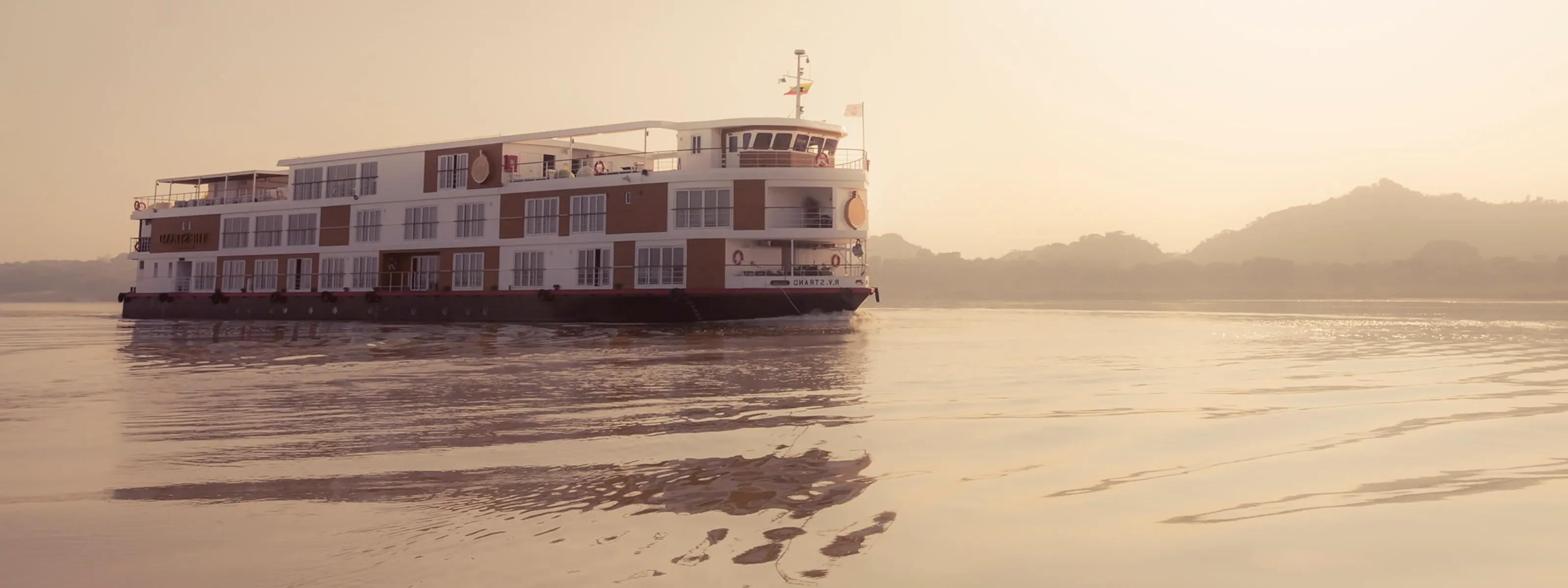 Mit der Strand Cruise von Bagan nach Mandalay