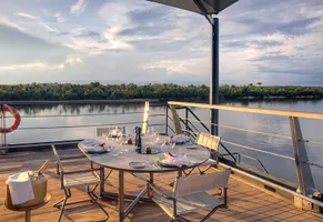 Outdoor Dining auf der Aqua Nera