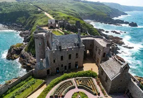 Unweit des Cap Fréhel befindet sich auf einem Felsen das beeindruckende Fort la Latte