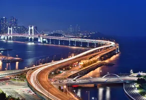 Hafenstadt Busan, Panorama bei Nacht