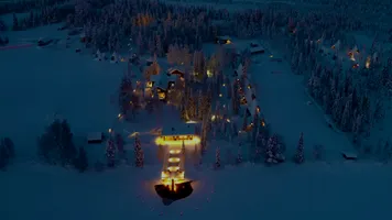 Das Nivunki Village in der Polarnacht