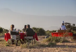 Frühstück im Freien © Elewana-Tortilis-Camp