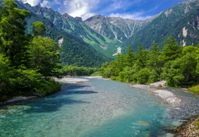 Kamikochi, Nagano © AdobeStock Reiwa-fuufu