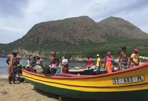Fischer am Strand von Santiago