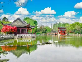 Shanghai AdobeStock © Weiming