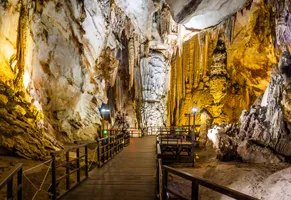 Paradieshöhle bei Dong Hoi