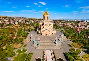 Dreifaltigkeitskirche, Tbilssi iStock © saiko3p