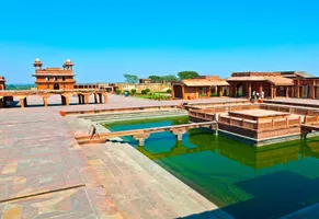 Fatehpur Sikri AdobeStock © travelview