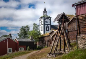 Bergstadens Ziir, die Kirche im norwegischen Røros
