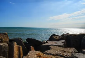 Felsenküste Rumäniens am Schwarzen Meer