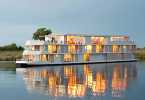 Ihr Flusskreuzfahrtschiff, die Zambezi Queen