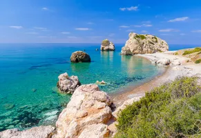 Fels der Aphrodite AdobeStock © pkazmierczak